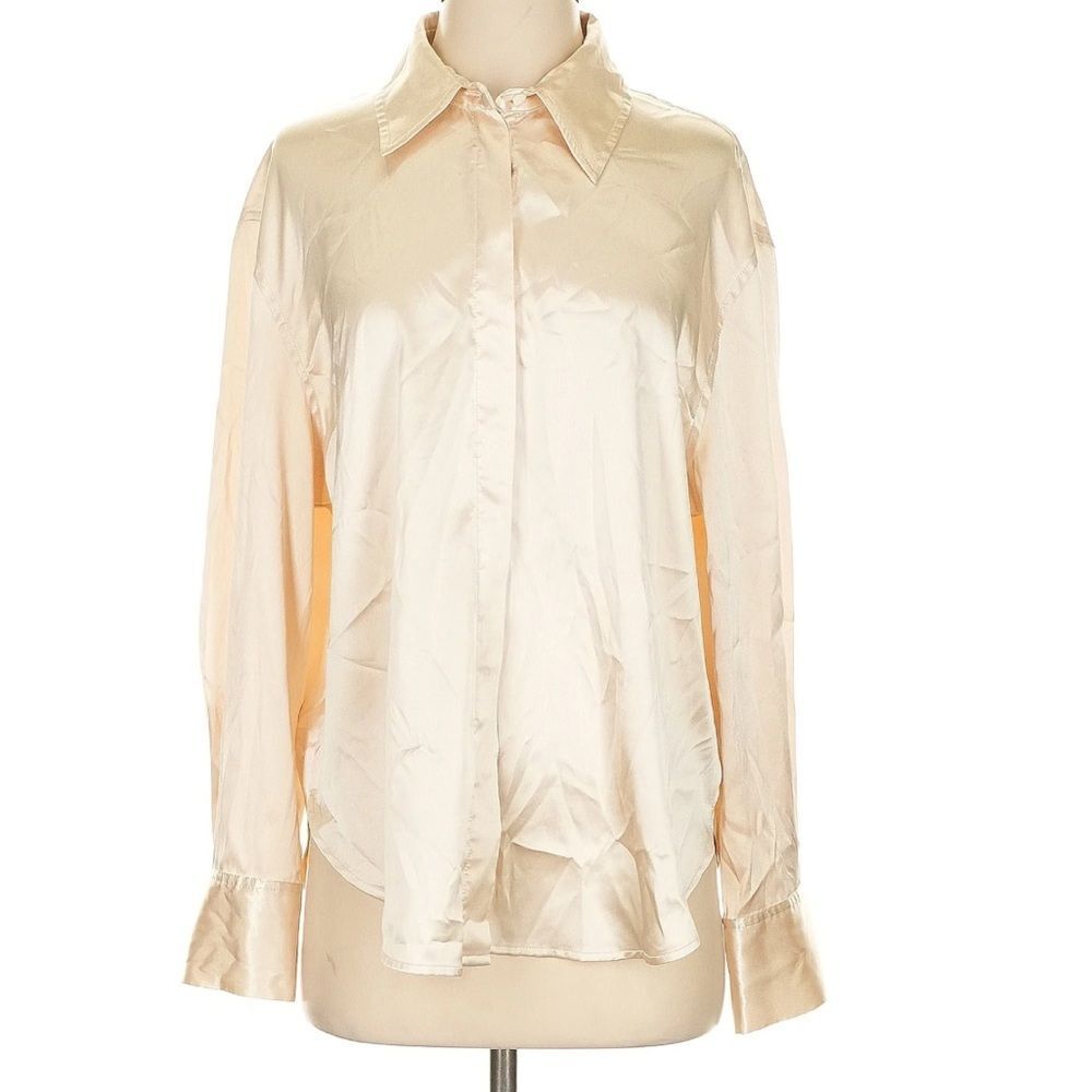 Daily Drills Champagne Button Down Long Sleeve Satin Resort Top Size XS/Sm - Picture 2 of 8